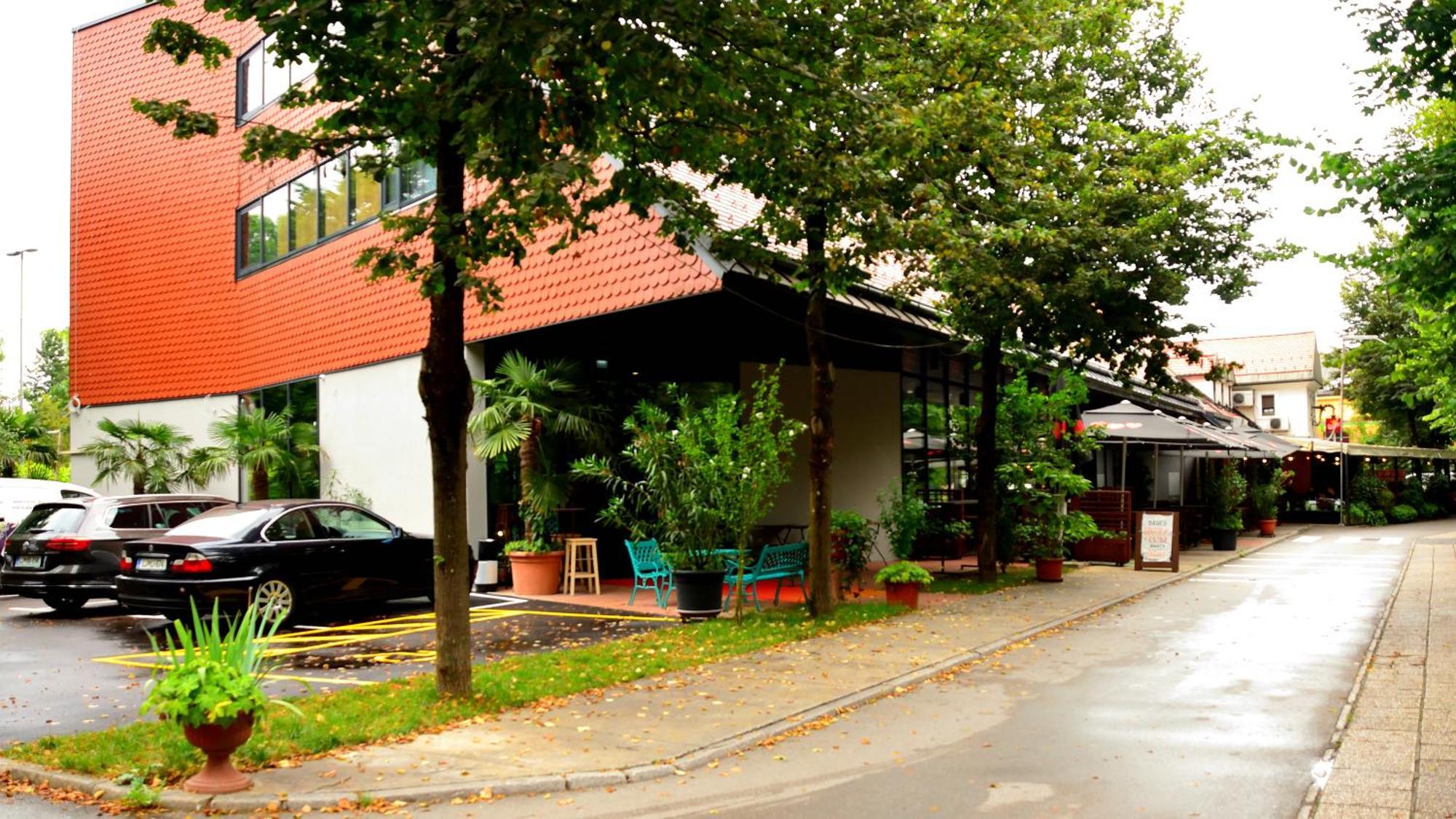 Bed And Breakfast Portal Любляна Экстерьер фото