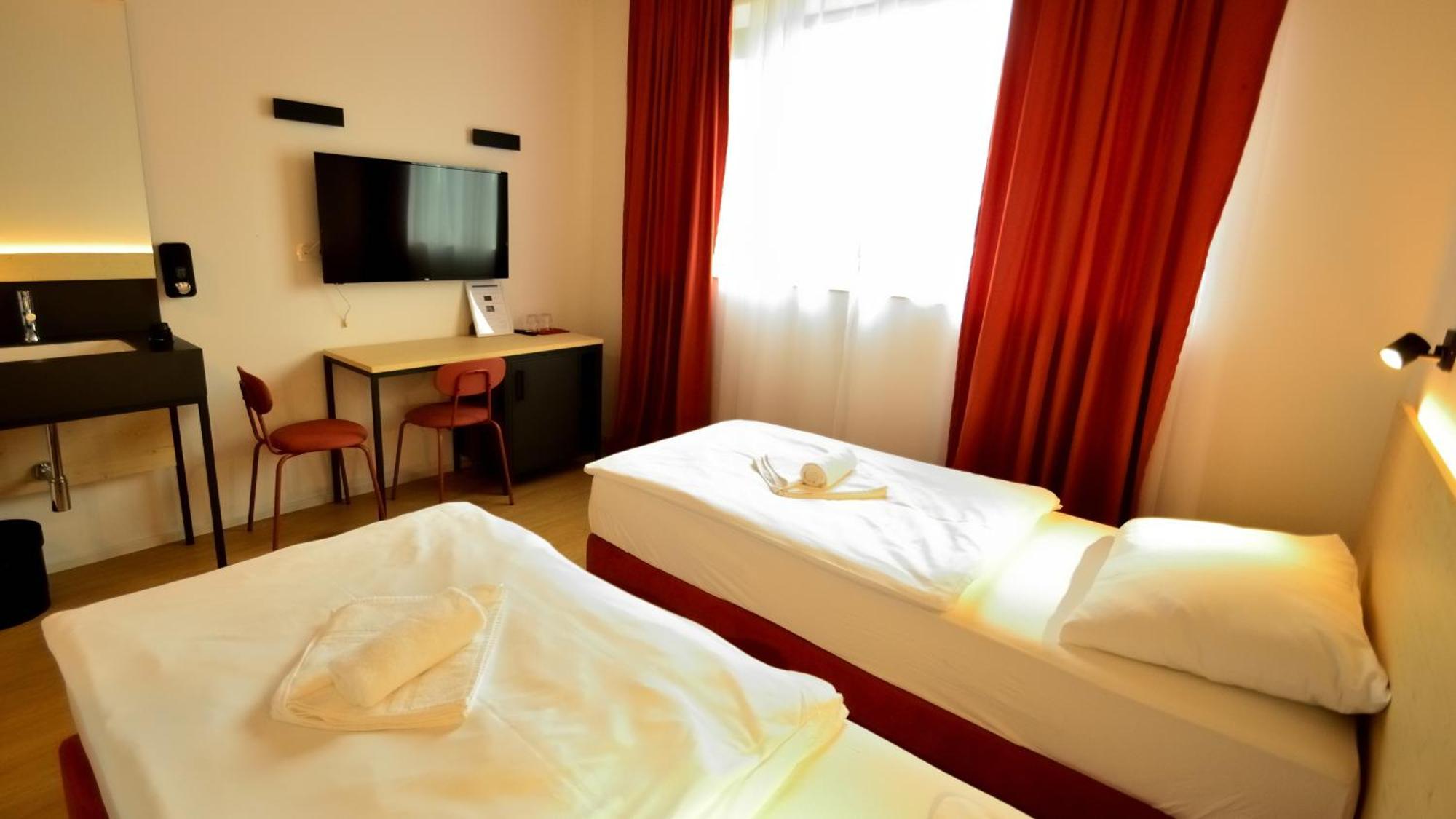 Bed And Breakfast Portal Любляна Экстерьер фото